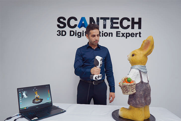 SCANTECH iReal 2E Color kézi 3D szkenner